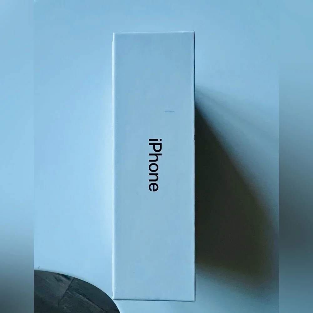 IPHONE X - BOX - ONLY!! No iPhone, no accessories!!